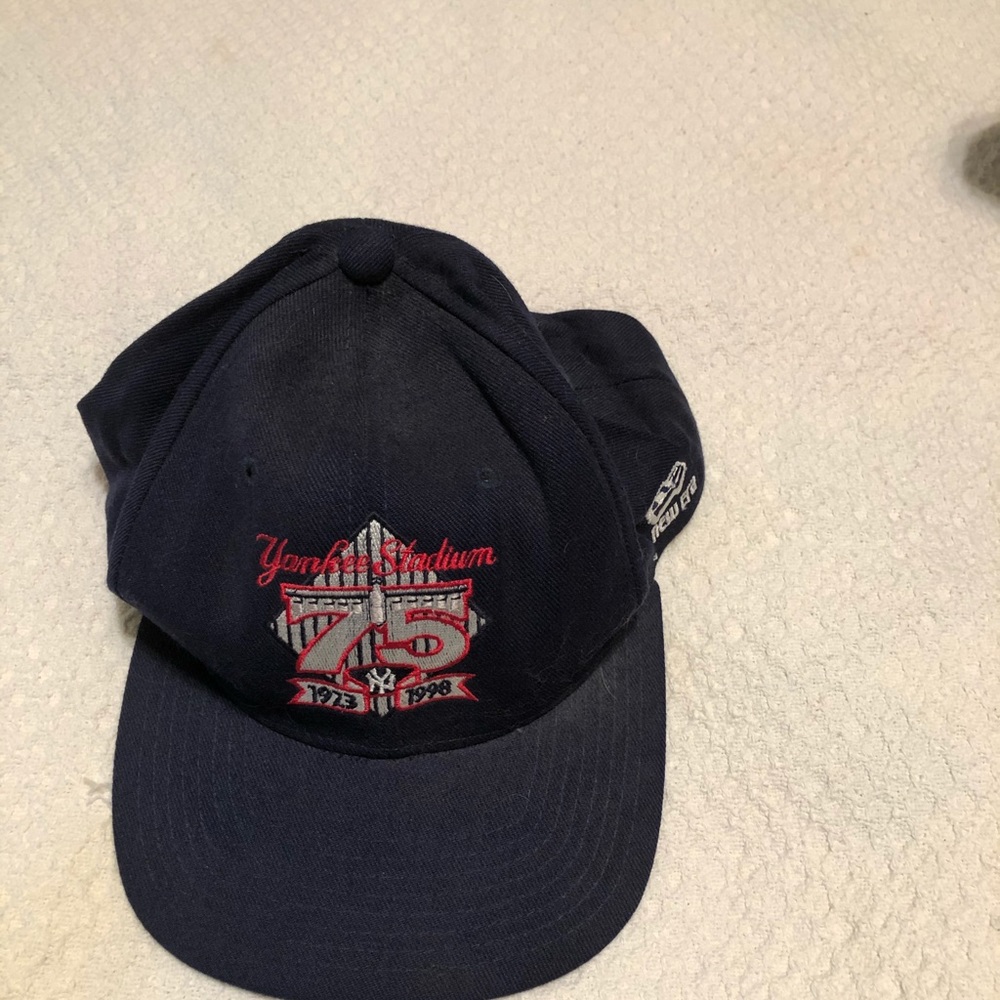 Yankee adjustable 75th Anniversary Hat
